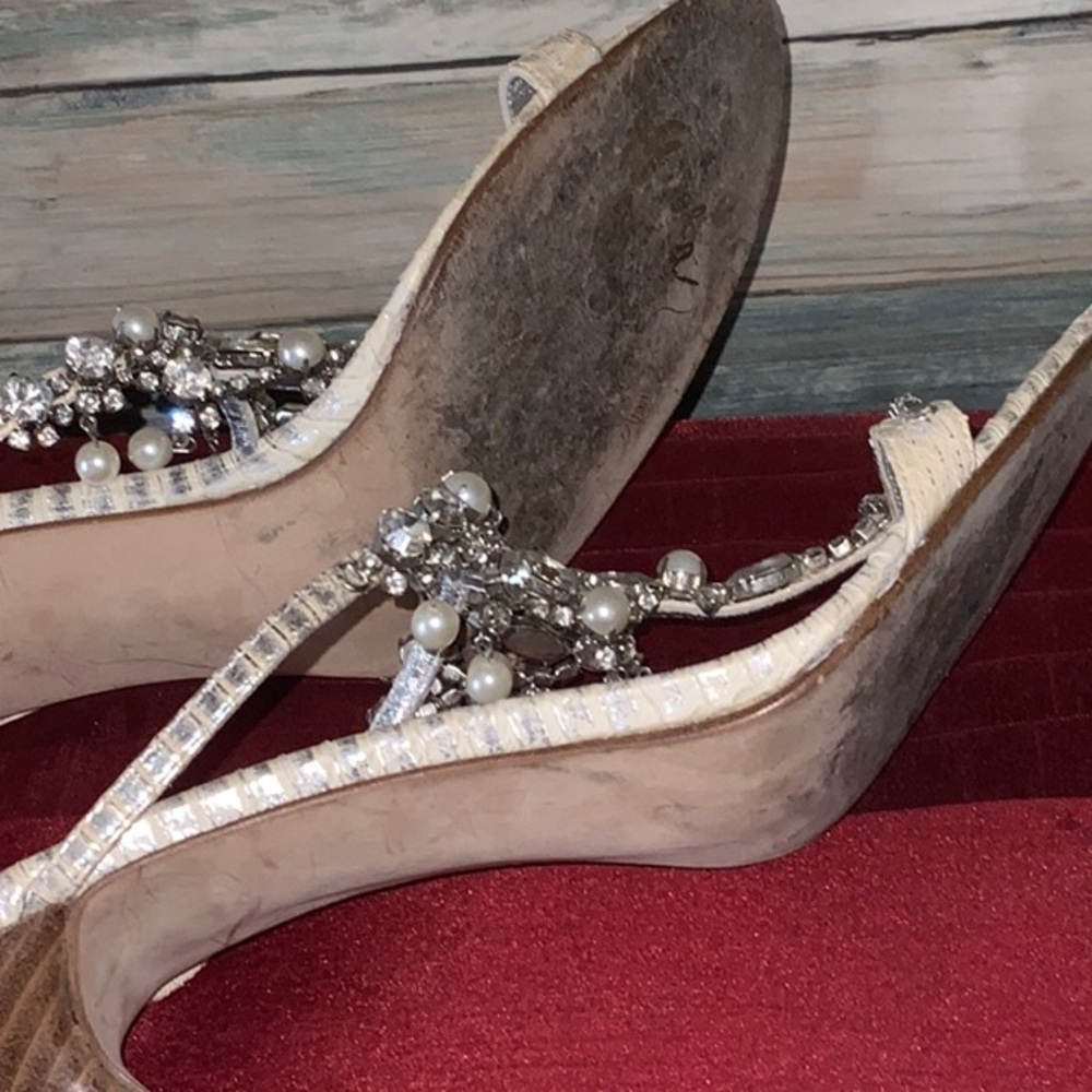 Beverly Feldman Heeled Sandals - Picture 8 of 9